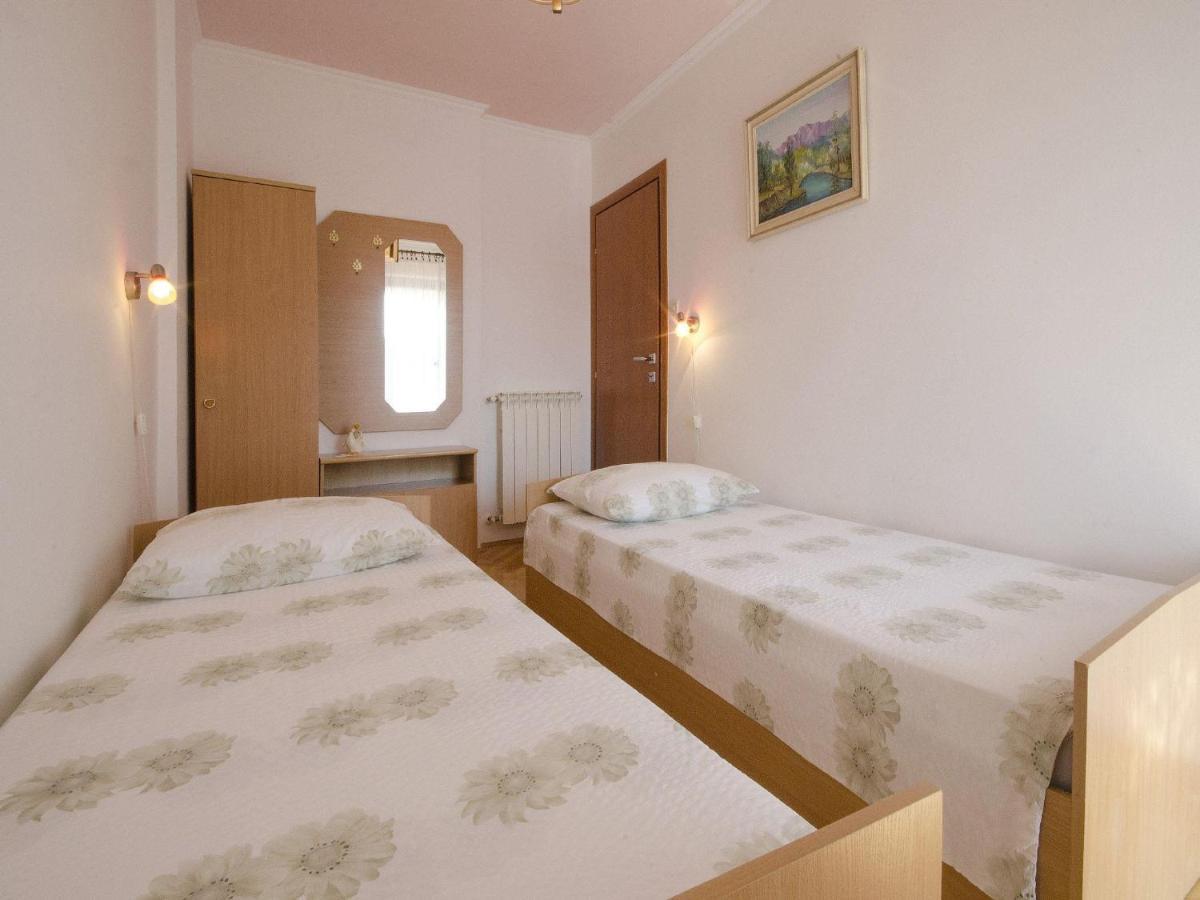 Apartments Patricija Ровінь Екстер'єр фото