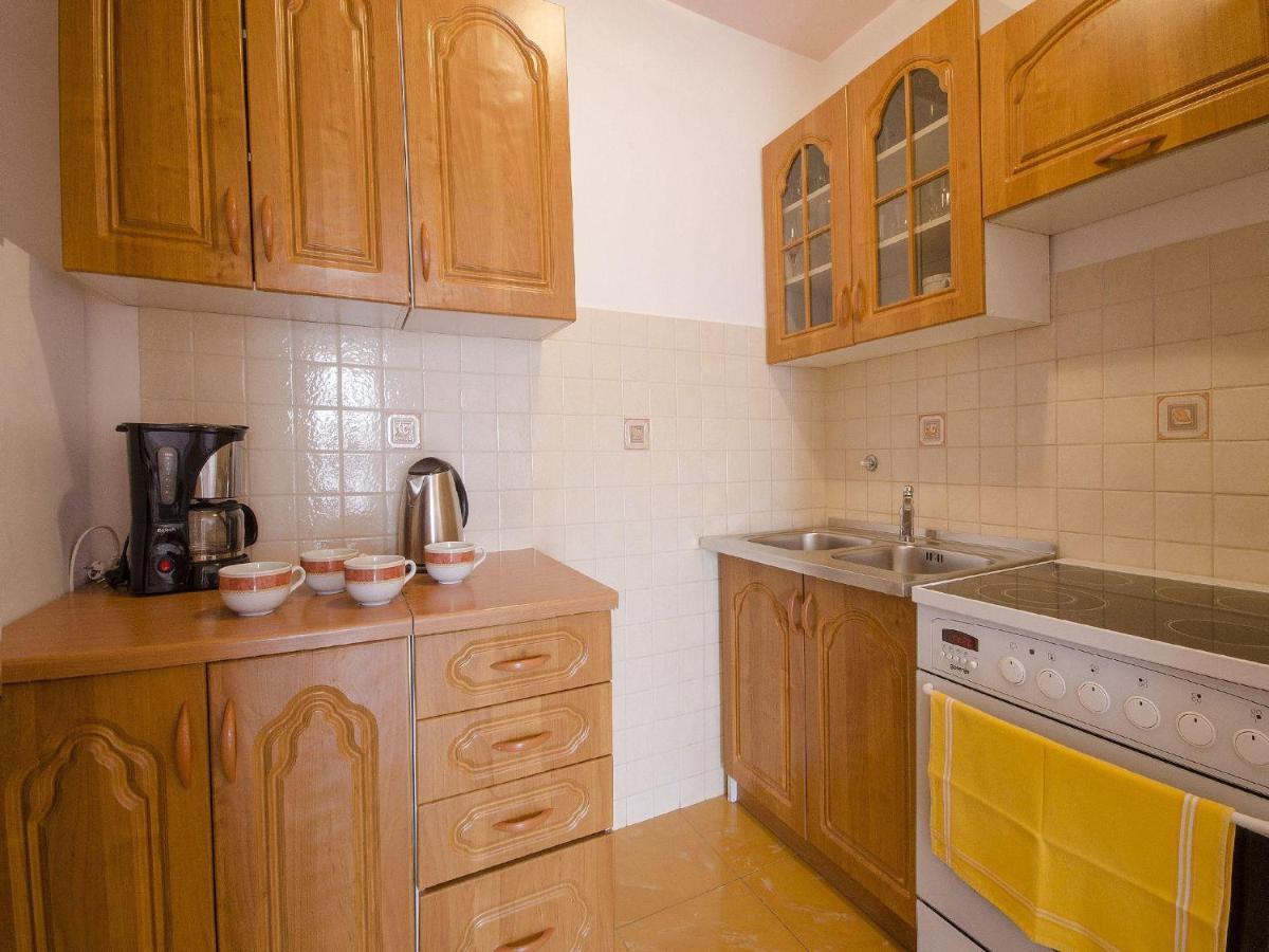 Apartments Patricija Ровінь Екстер'єр фото
